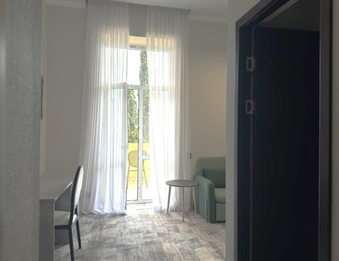 2-местное 1-комн. люкс DBL с балк. - Отель «Волга» Гудаута